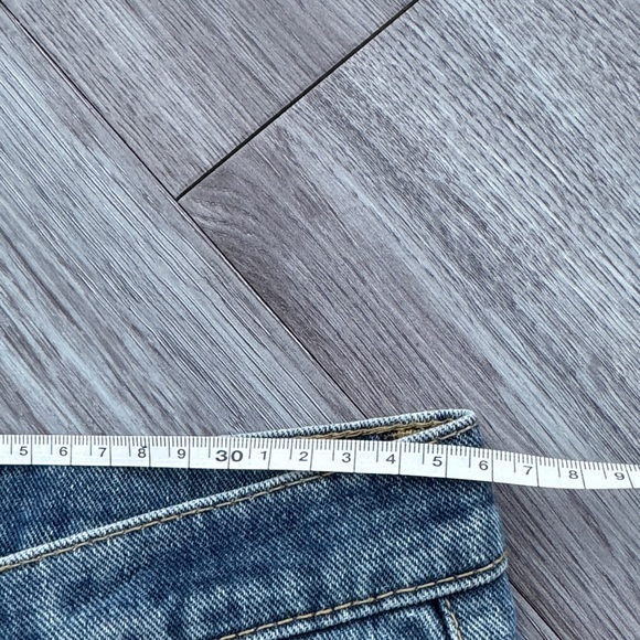 Stylish Blue Denim Jeans - Picture 10 of 10